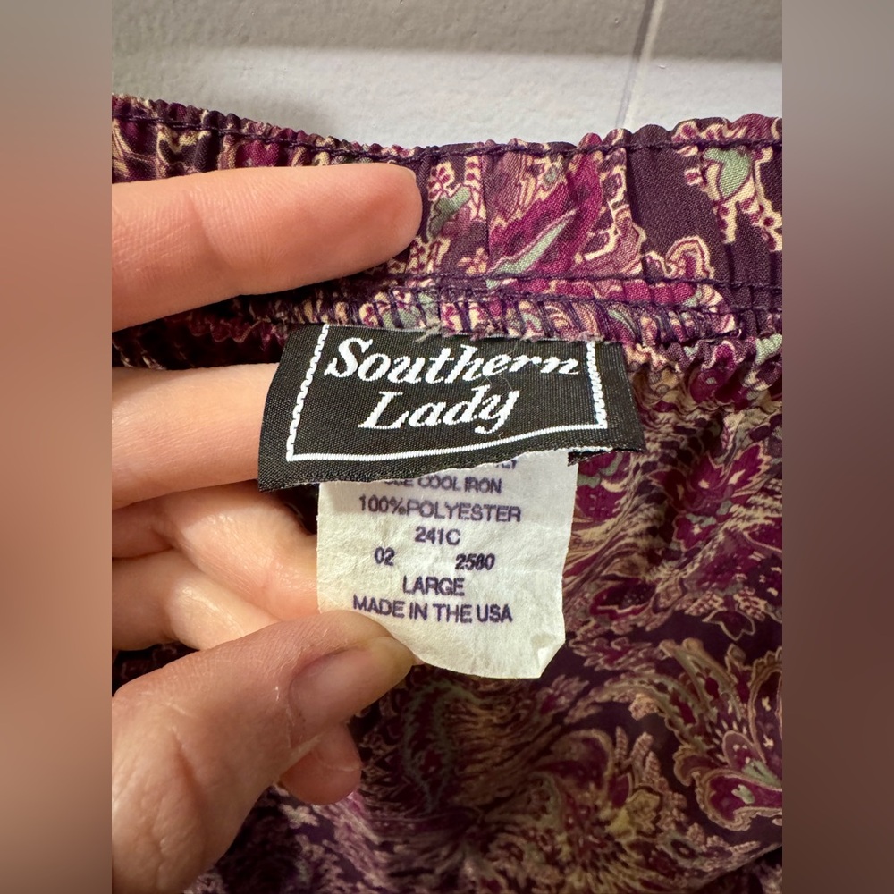 Vintage Southern Lady Elegant Purple and Pink Maxi Skirt - Picture 3 of 4